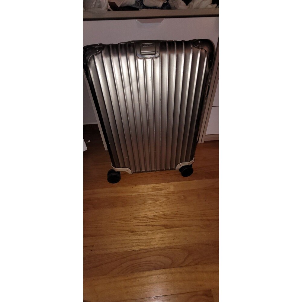 Rimowa Original ~ 26.4 x 17.8 x 9.5 inch titanium Check-In M Good Condition